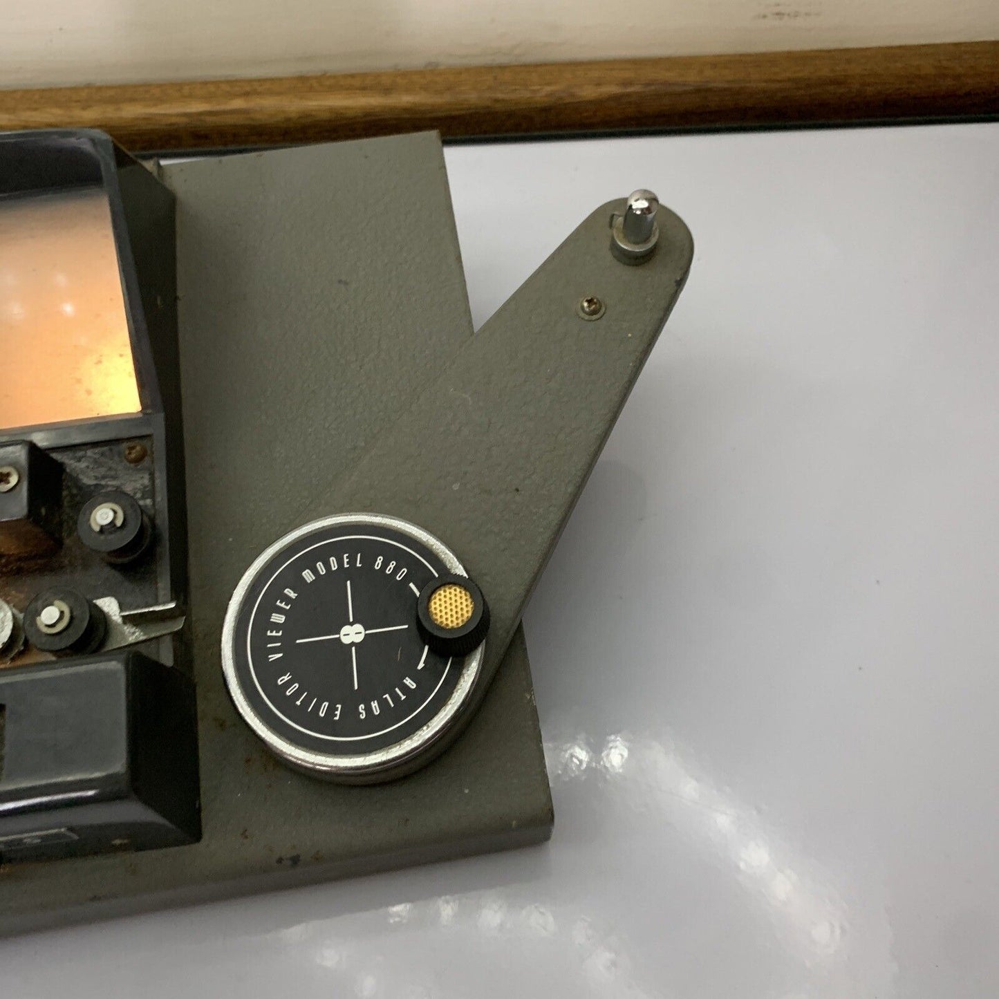 Atlas Editor Viewer Model 880 for 8mm Film Super 8 Made in Japan *Viewer dirty