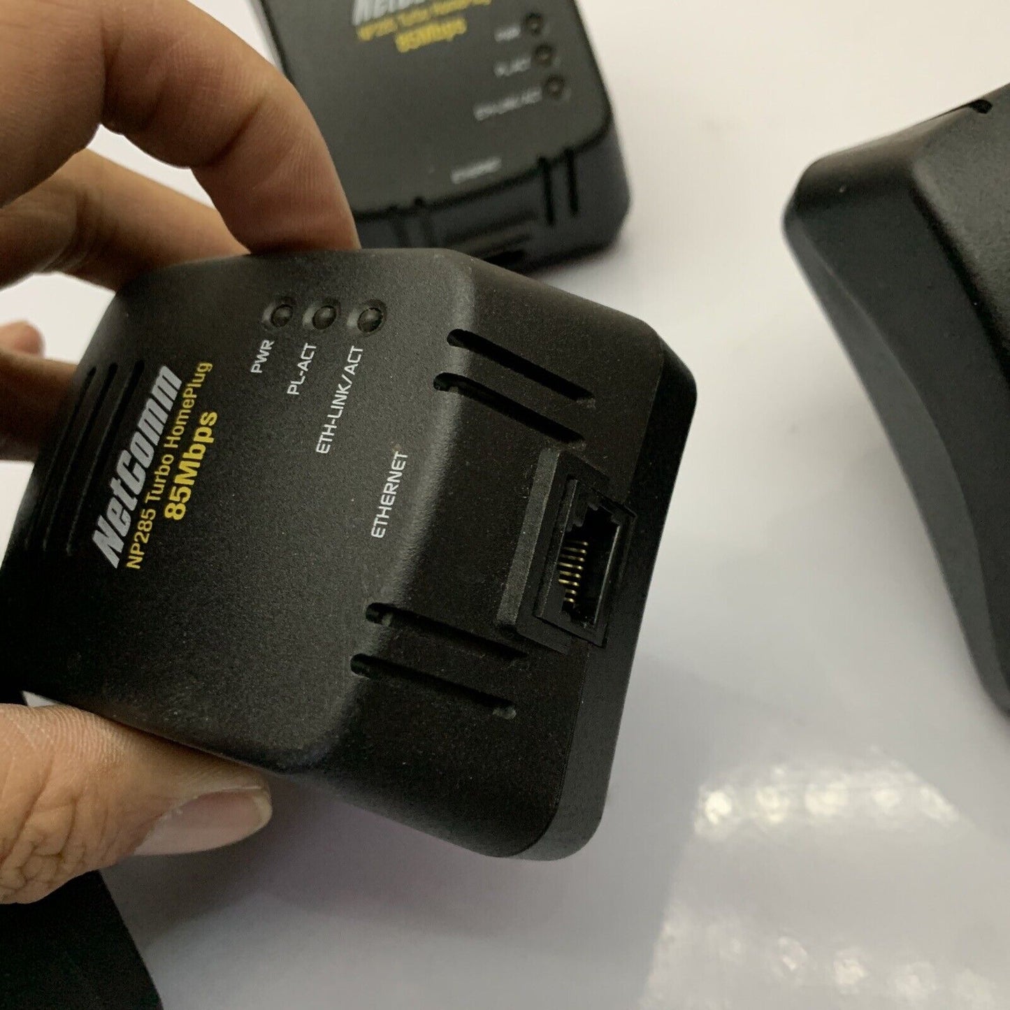 4x NetComm NP285 Turbo Homeplug 85 Mbps Powerline Networking