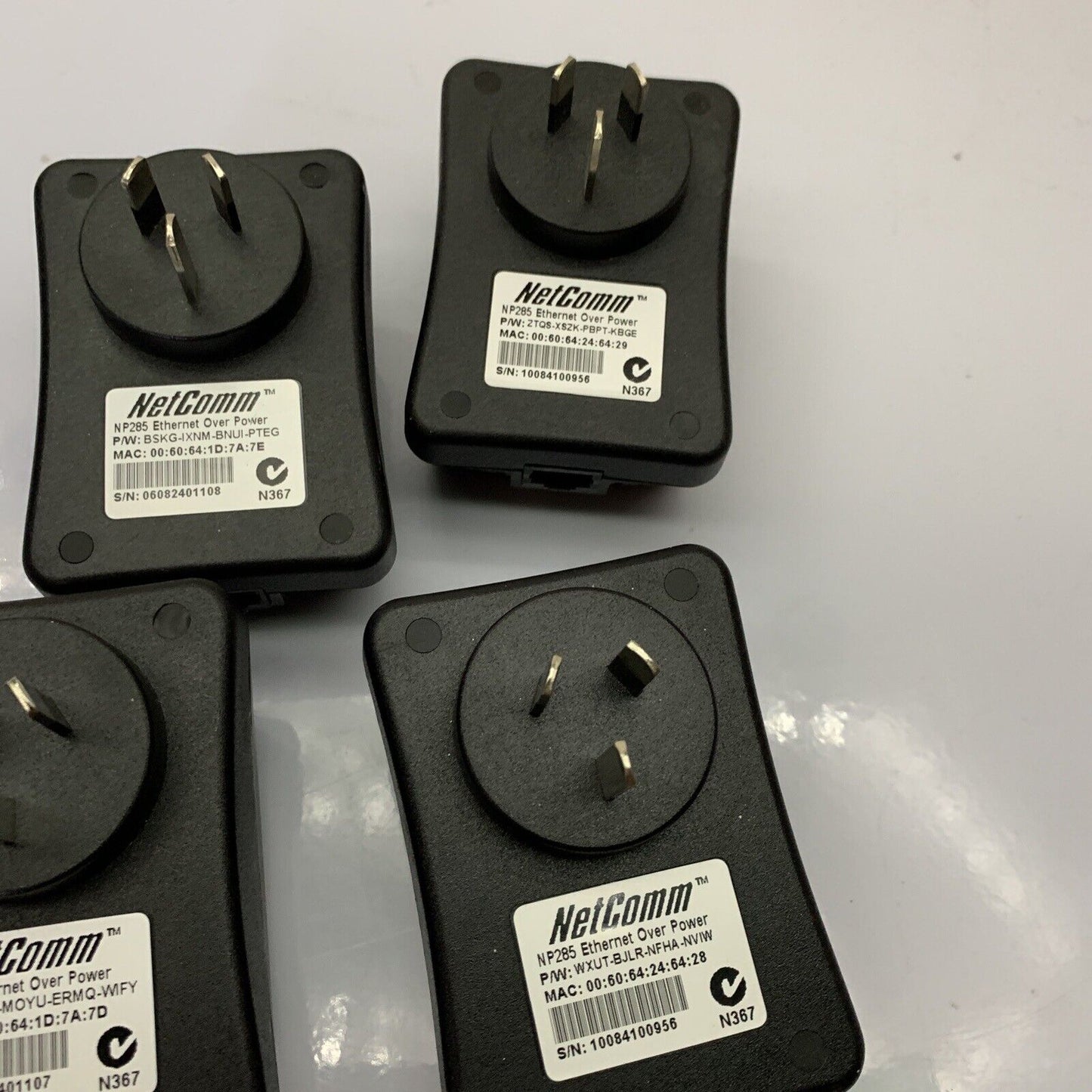 4x NetComm NP285 Turbo Homeplug 85 Mbps Powerline Networking