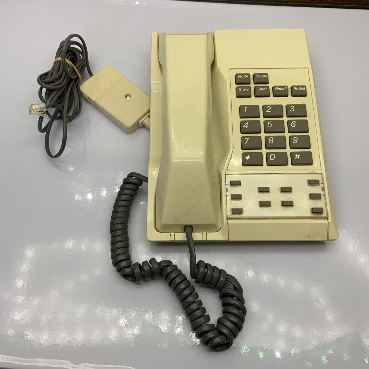 Telecom S/I 550/200 Corded Telephone NBN Ready - Tested and working