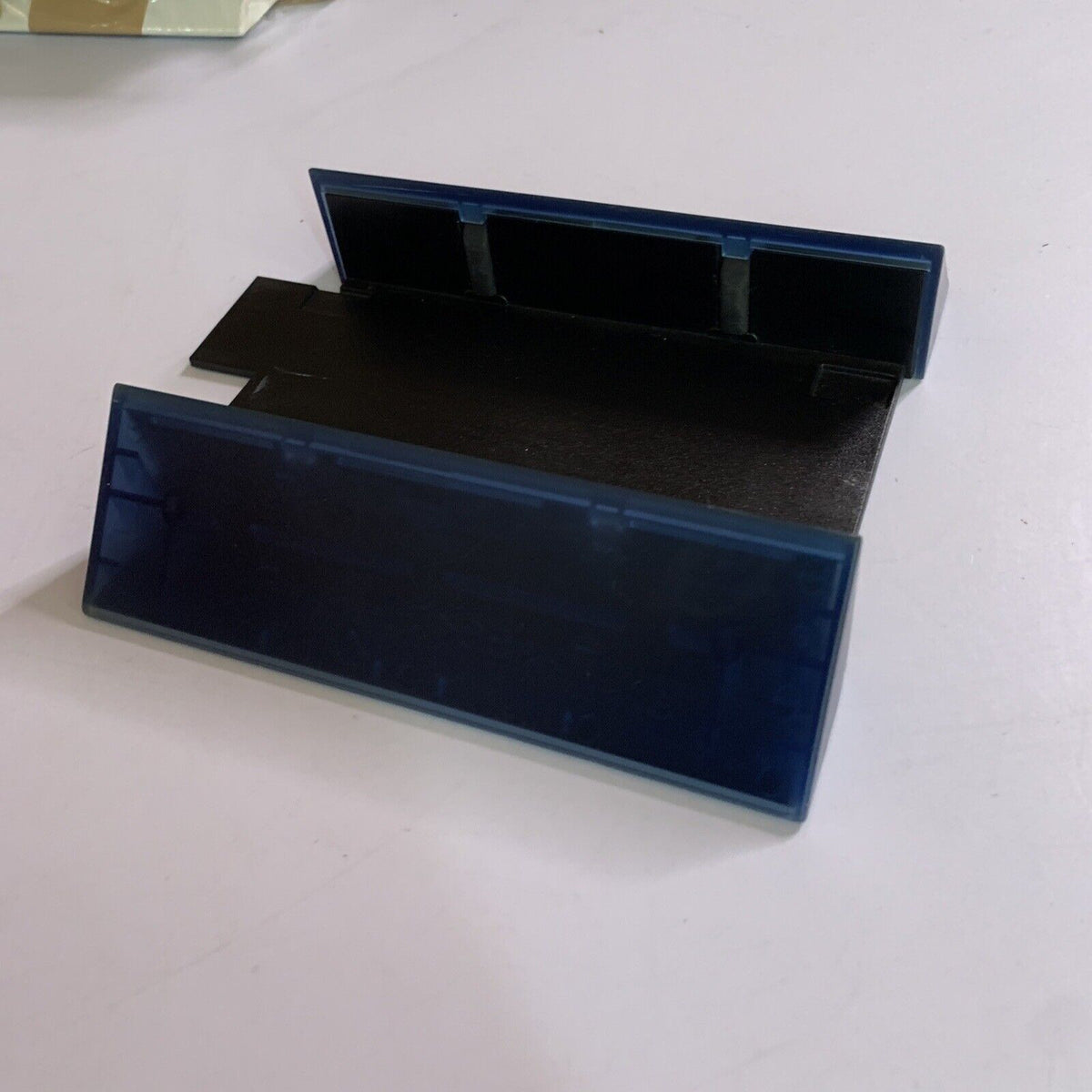 Genuine Sony PlayStation 2 PS2 Vertical Stand Blue Black SCPH-10040 Genuine Sony PlayStation 2 PS2 Vertical Stand Blue Black SCPH-10040