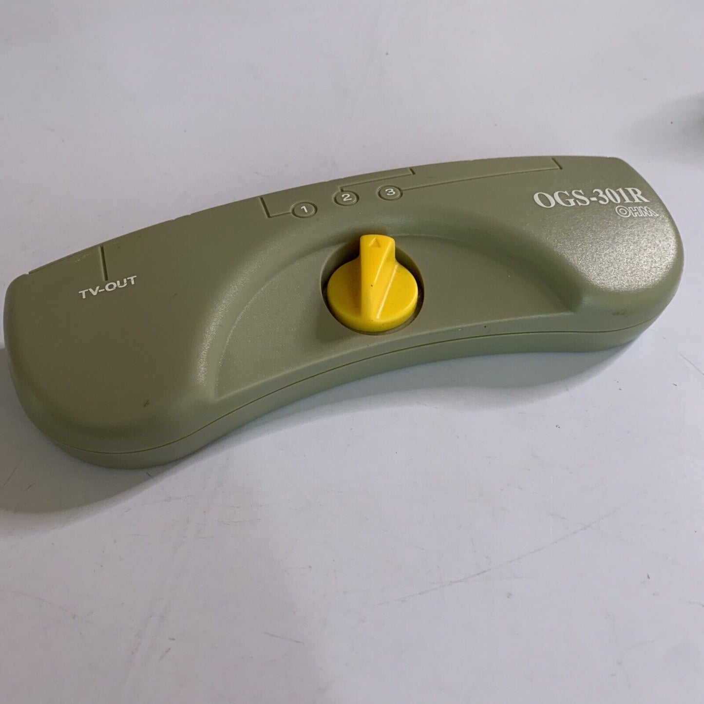 Ohm AV RCA Selector 1 to 3 Selector Switcher OGS-301R – Retro Unit