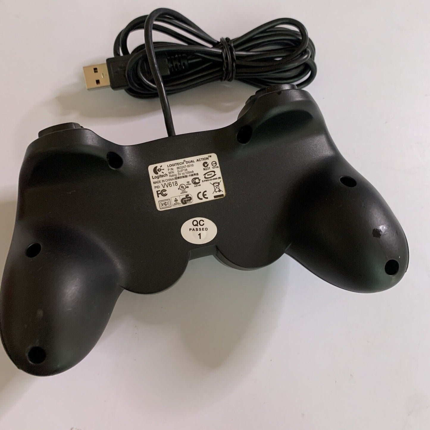 Logitech Dual Action Controller Wired USB Programmable G-UF13A