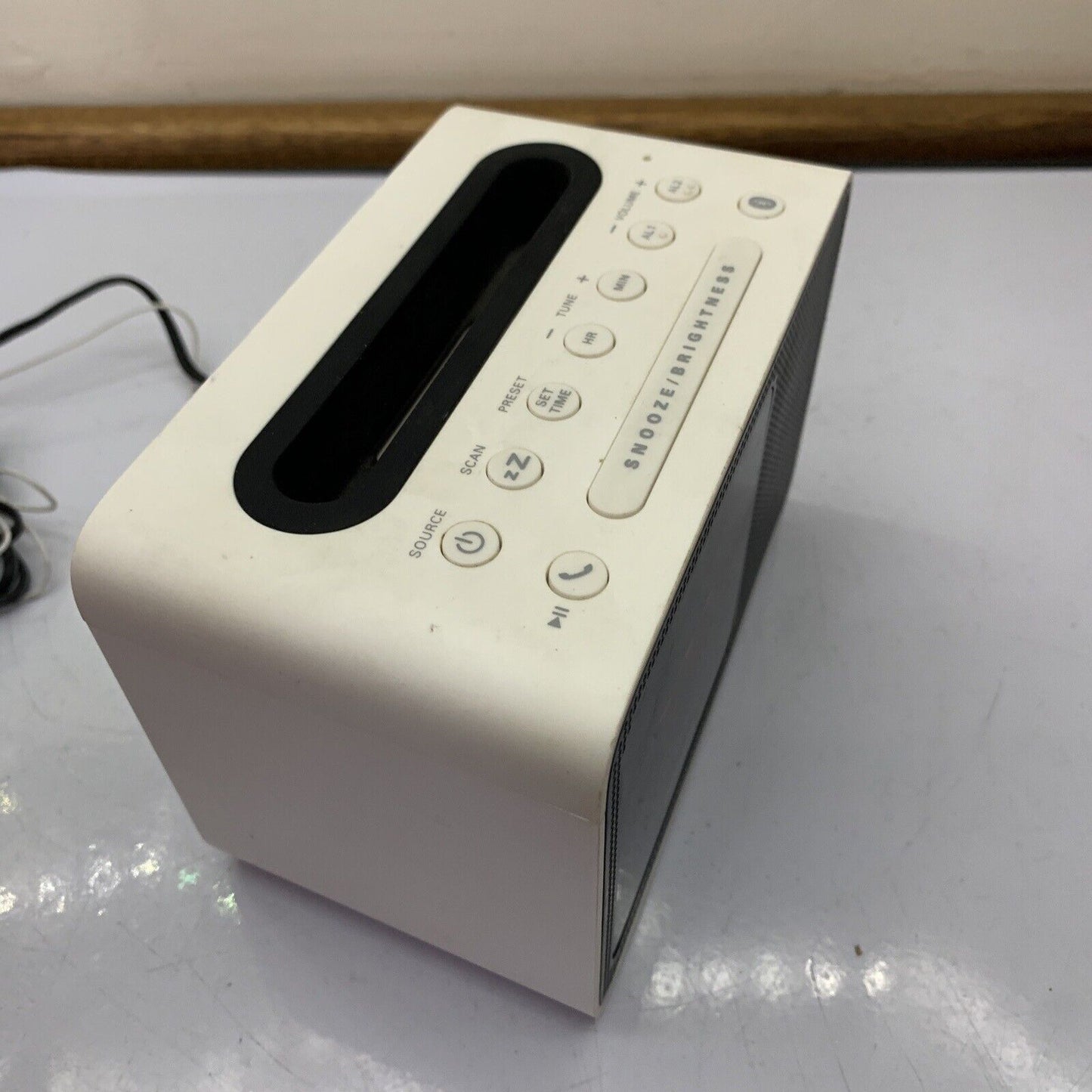 Philips  AJT5300W/79 Alarm Clock FM Radio Bluetooth