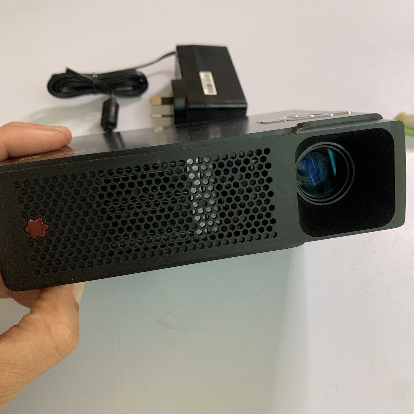 Digislide XRAY 480 SVGA Gaming Projector