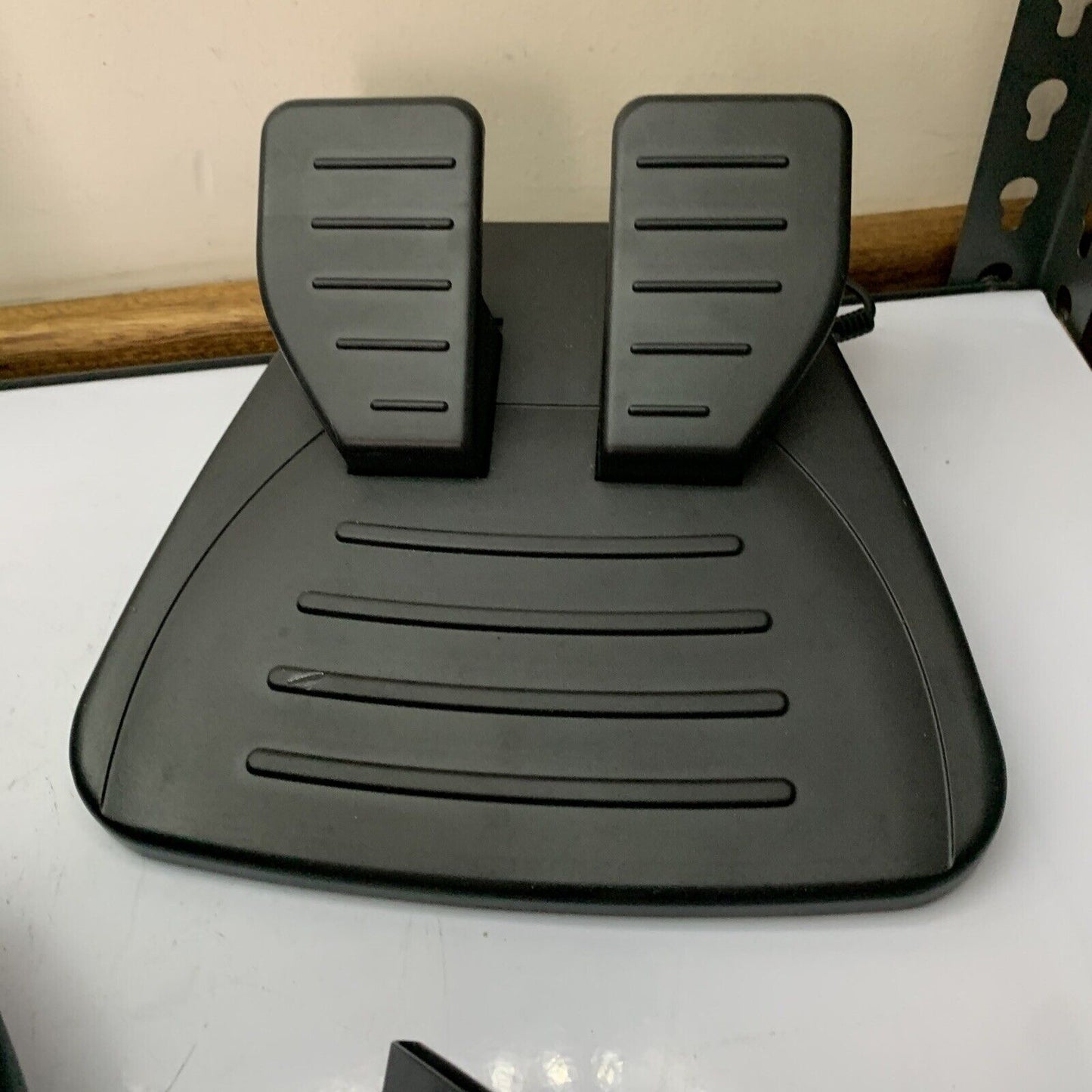 Ferrari Modena Thrustmaster Universal Racing Wheel for PS1 PS2 GameCube Xbox