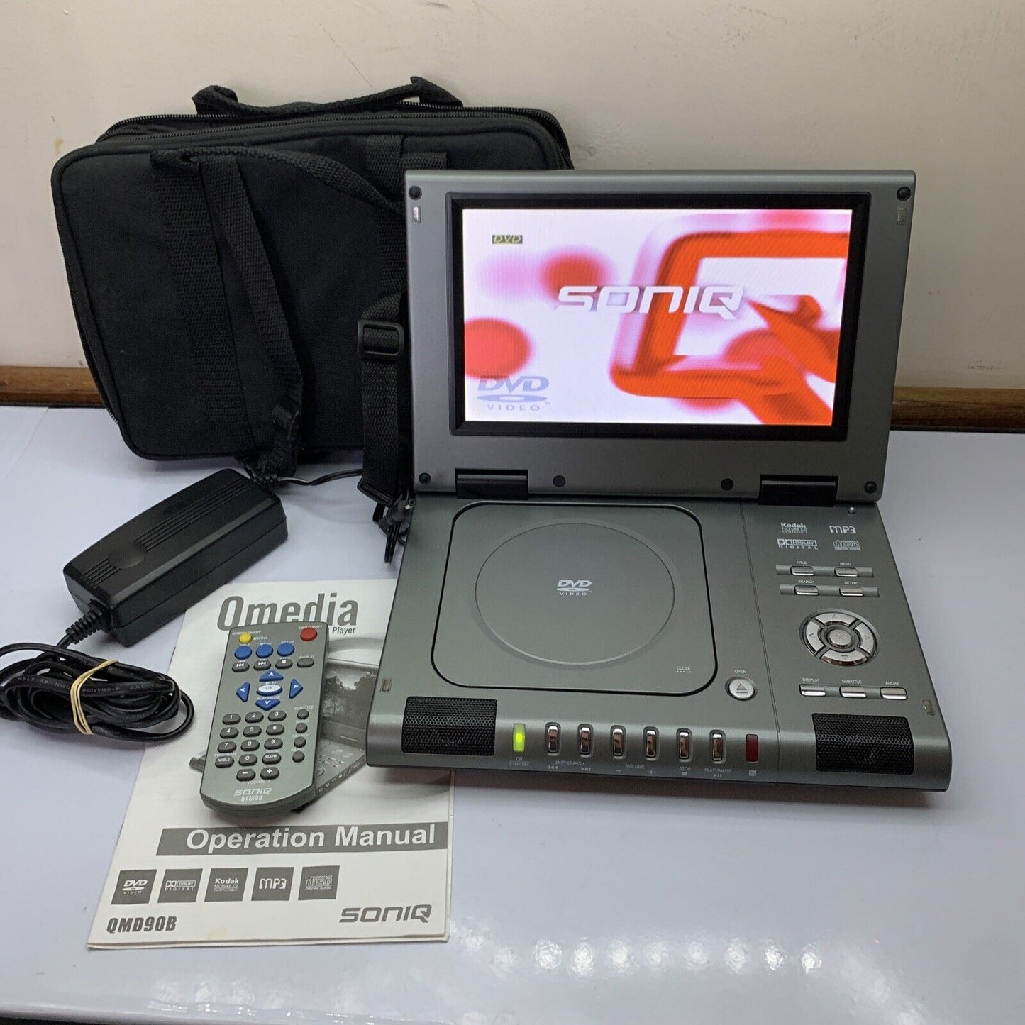 Soniq 9" Portable DVD Player QMD90B/2 Region 4