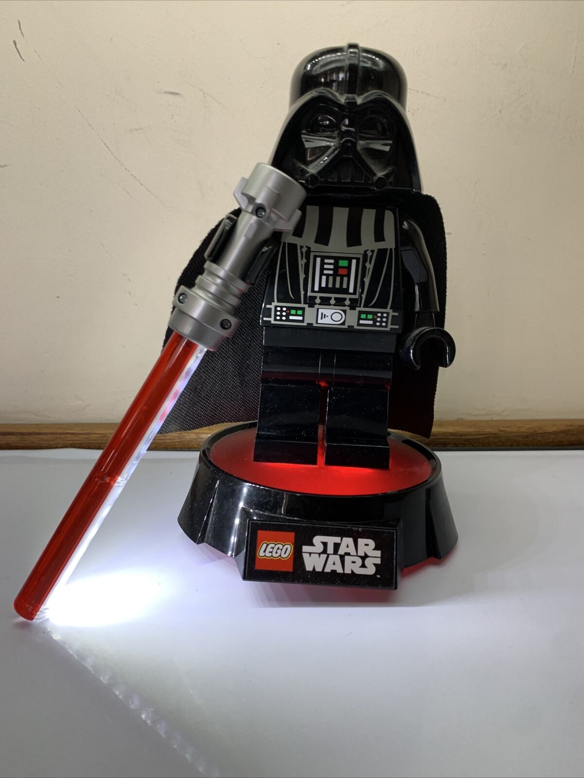 Darth Vader LEGO Star Wars 2017 Figure LED Desk Lamp 24cm