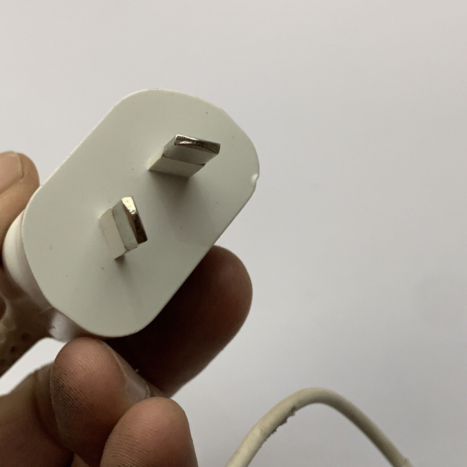 Chargeur Adaptateur Pour Rasoir Philips HP6366/HP6368/HP6370 – Neuf – Entrée 100-240V
