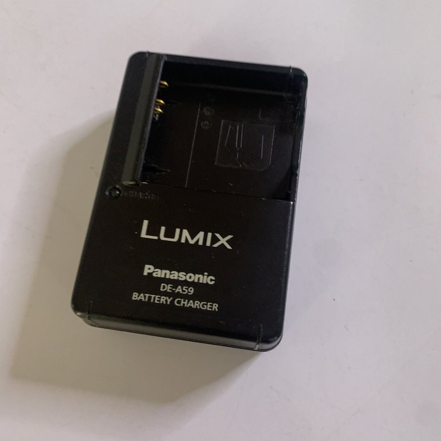 Genuine Panasonic Lumix DE-A59 Camera Charger for DMW-BCF10 DMW-BCF10E Battery