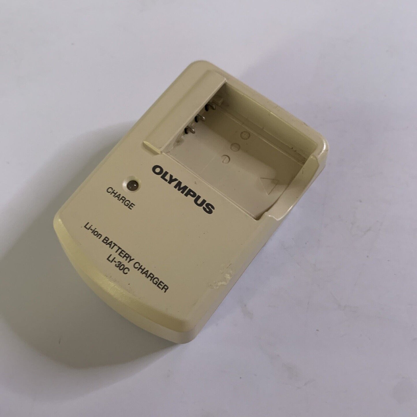 Genuine Olympus Battery Charger LI-30C for LI-30B Battery