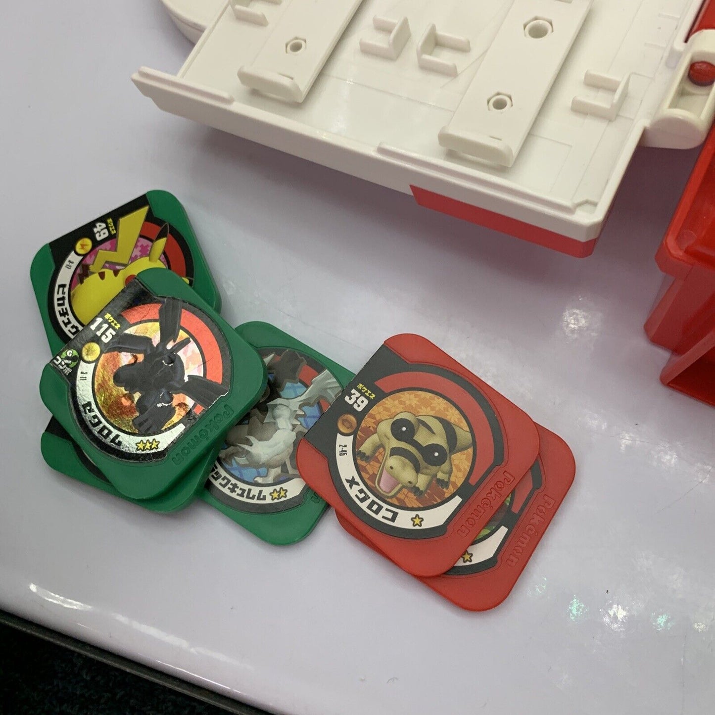 Genuine Pokemon Tretta With 93 Token Cards And Collector's Carry Case 2013