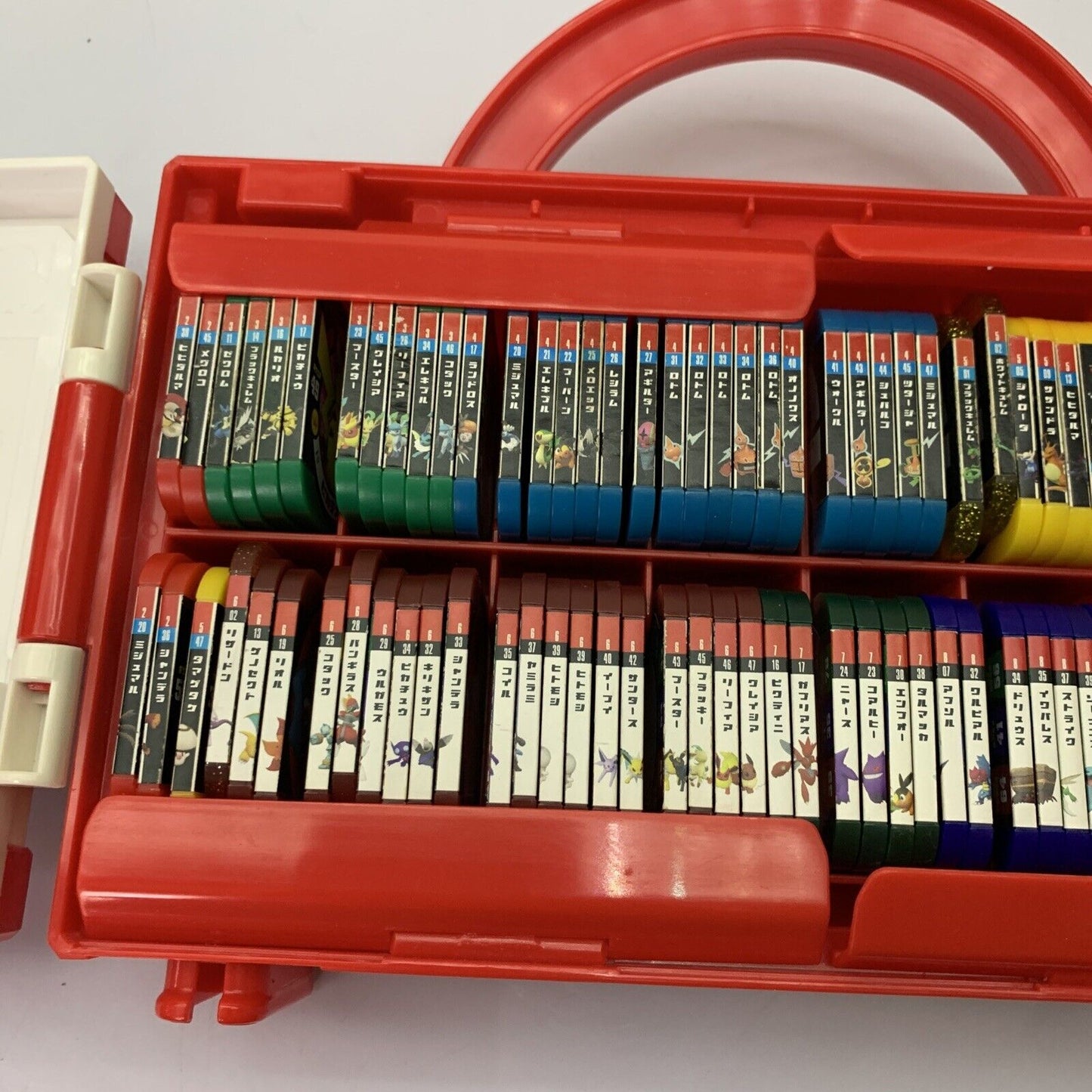 Genuine Pokemon Tretta With 93 Token Cards And Collector's Carry Case 2013