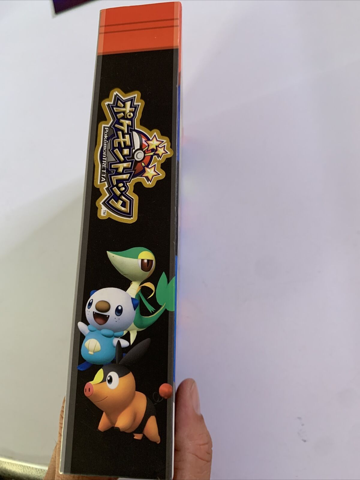 Genuine Pokemon Tretta With 29 Tokens 2012 and Official Pokemon Folder 2012