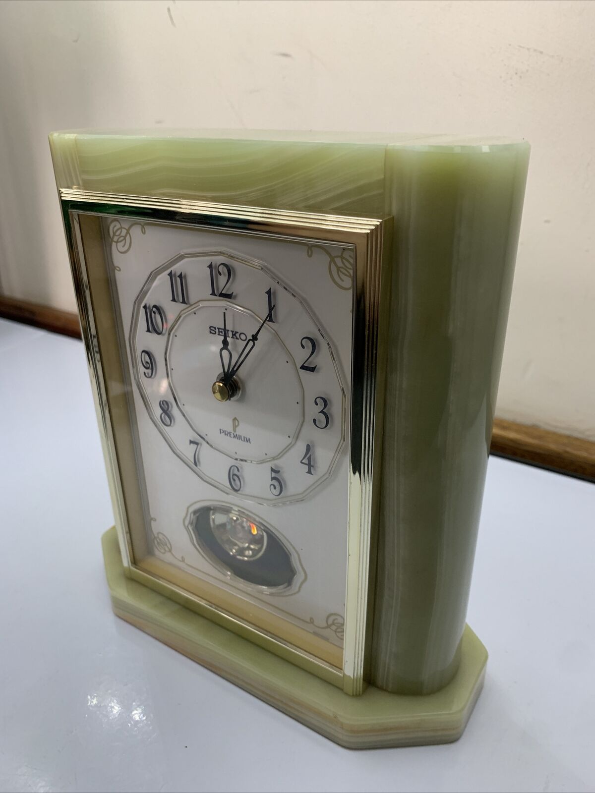 Seiko Premium Marble Clock with Pendulum PW412M Japan *Mint Condition
